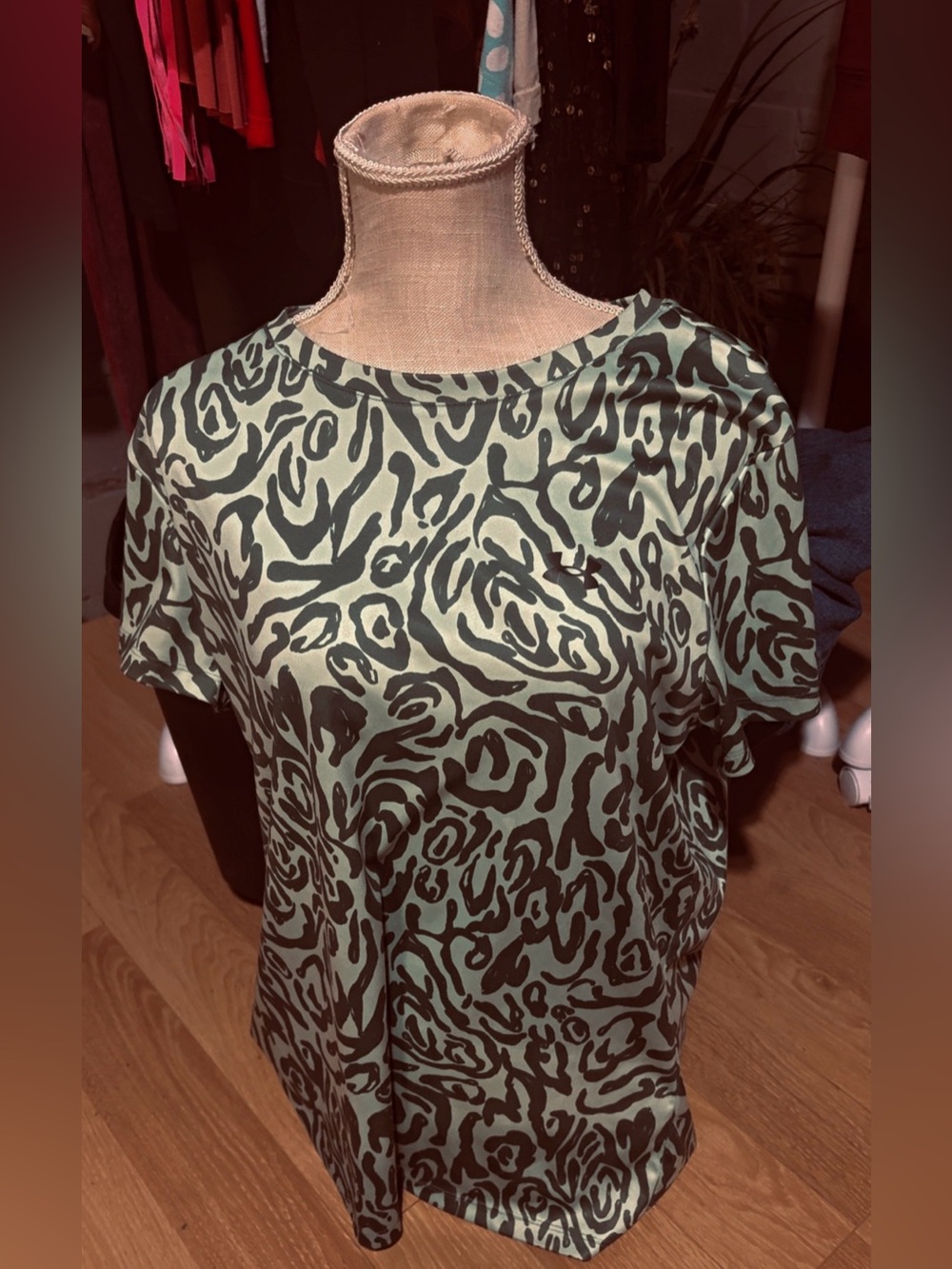 Under Armour Sage Green & Black Animal Print Short Sleeve Tee